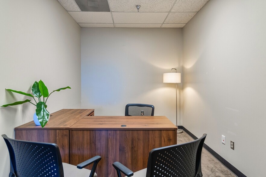 More Photos Of 1400 Preston Rd, Plano Coworking Space