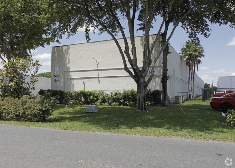 More Photos Of 1411 SW 30th Ave, Pompano Beach Warehouse For Lease