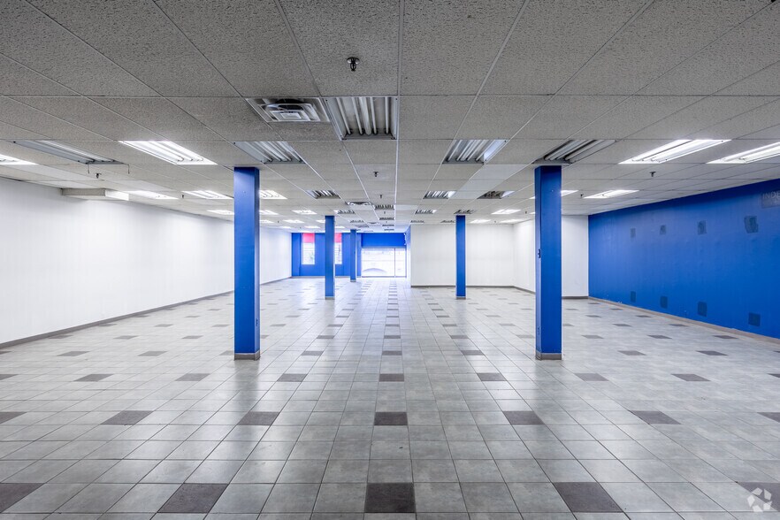 More Photos Of 512 W 181st St, New York Office For Lease