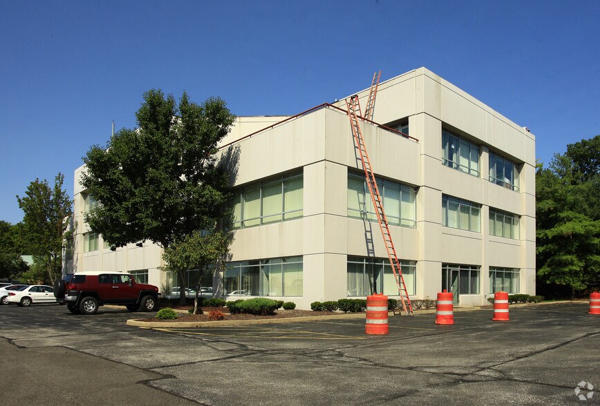 More Photos Of 6745 Engle Rd, Middleburg Heights Office For Sale