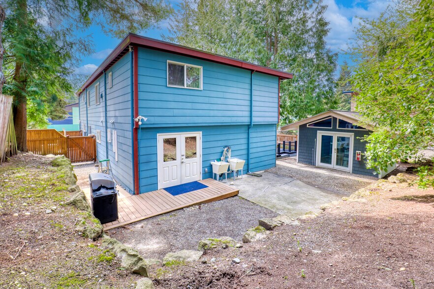 More Photos Of 1510 NE 170th St, Shoreline Apartments For Sale