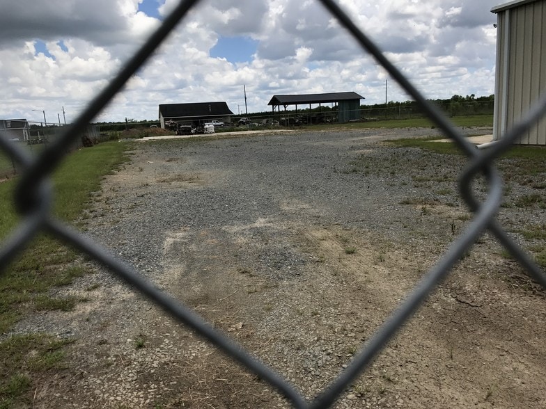 More Photos Of 86 Peaches Dr, Reynolds Industrial For Sale