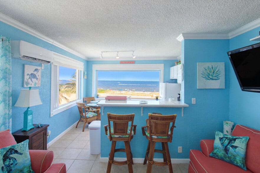 More Photos Of 3401 NE 10th St, Pompano Beach Hotel For Sale