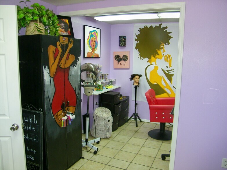 More Photos Of 604 N Van Buren St, Enid Freestanding For Sale