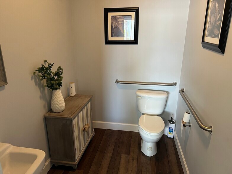 More Photos Of 2126 Highway 9 E, Longs Office For Sale