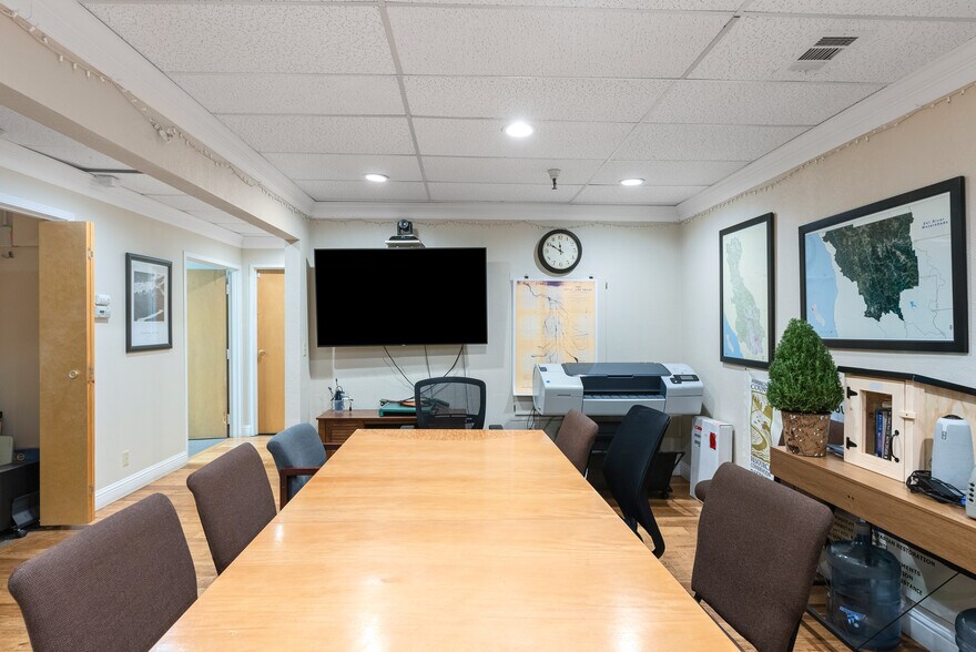 More Photos Of 564 S Dora St, Ukiah Medical For Lease