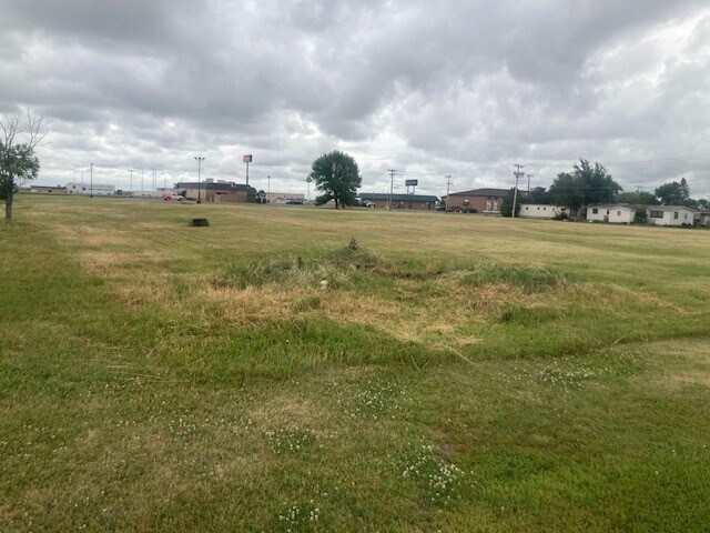 More Photos Of 2207 Broadway, Minot Land For Sale