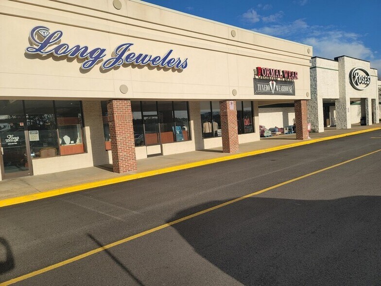 More Photos Of 701 N Battlefield Blvd, Chesapeake Unknown For Lease