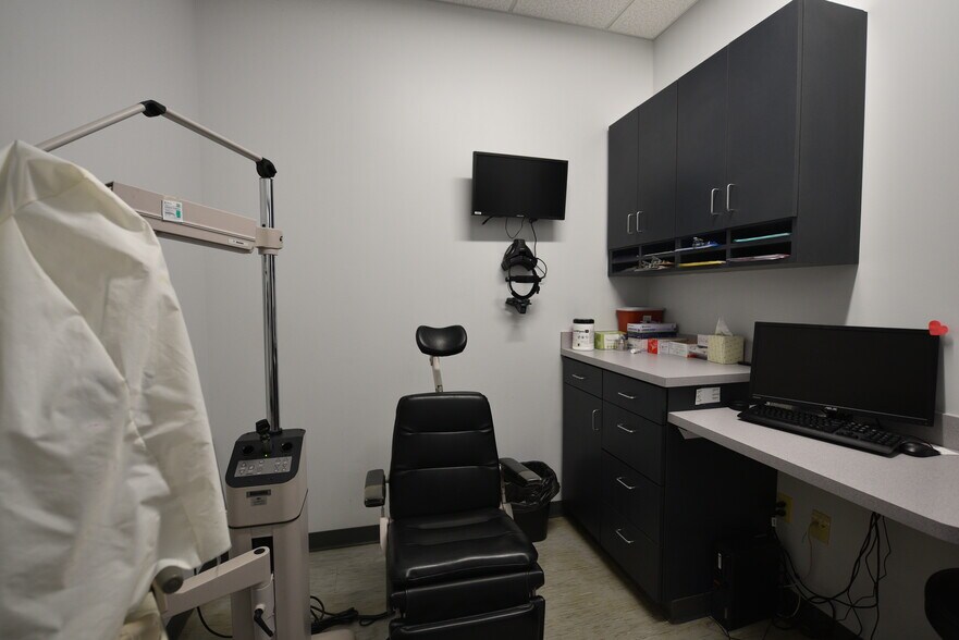 More Photos Of 2460 E Highway 50, Clermont Healthcare For Lease