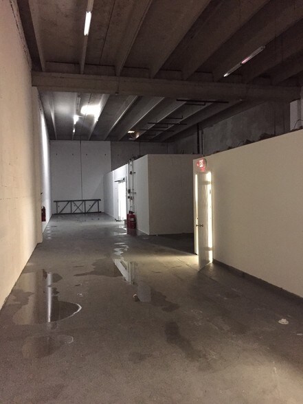 More Photos Of 2600-2634 NW 72nd Ave, Miami Warehouse For Lease