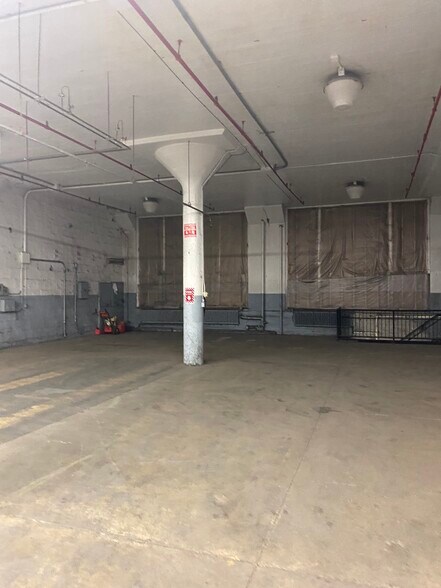 More Photos Of 20 8th Ave, Carbondale Warehouse For Lease