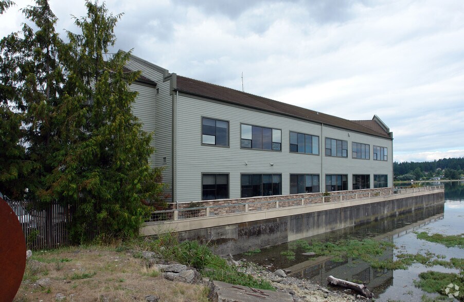 More Photos Of 9226-9230 Bayshore Dr NW, Silverdale Office For Lease