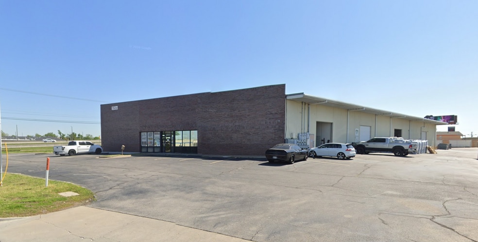 More Photos Of 9300-9322 E Broken Arrow Expressway, Tulsa Light Distribution For Lease
