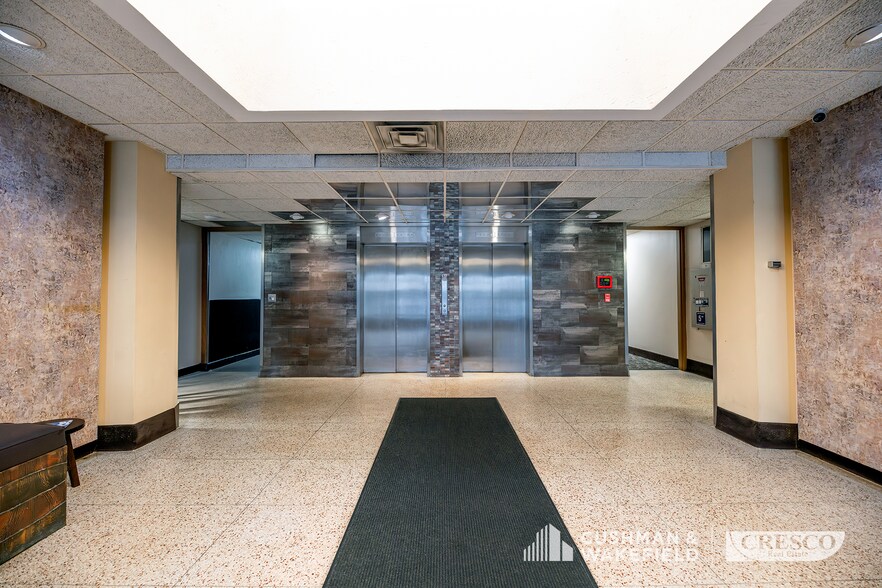 More Photos Of , Rocky River Office For Sale
