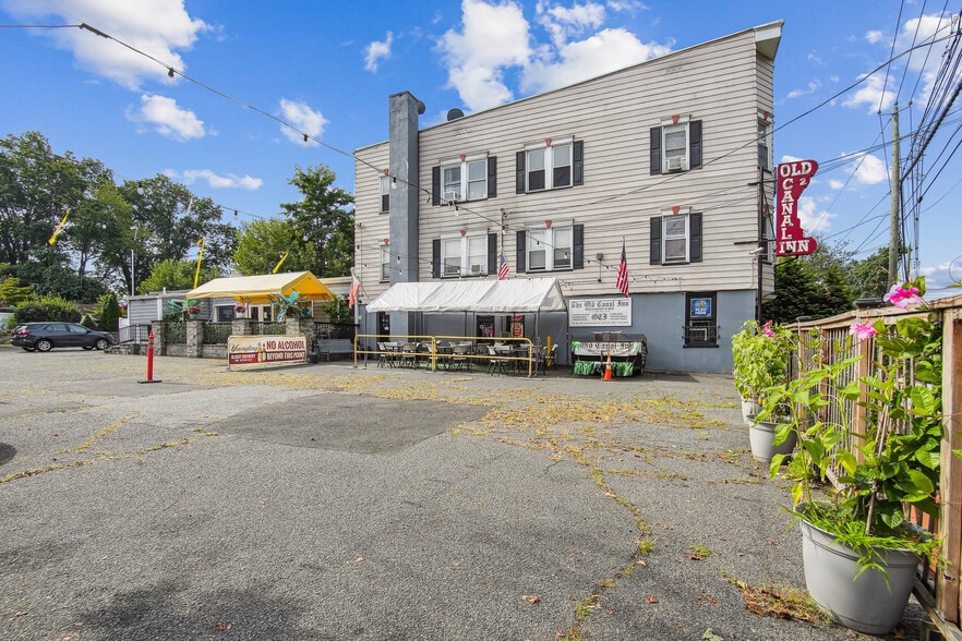 More Photos Of 2 E Passaic Ave, Nutley Restaurant For Sale