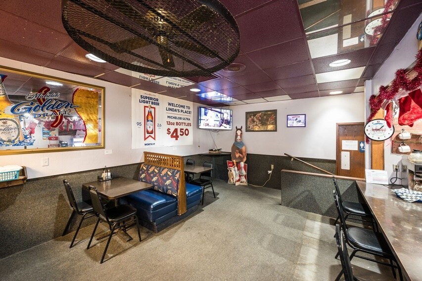 More Photos Of 236 E Maine St, Amboy Specialty For Sale