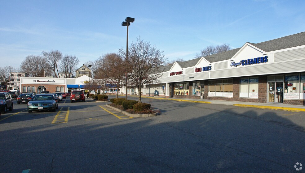 Primary Photo Of 125 Canal St, Salem Unknown For Lease