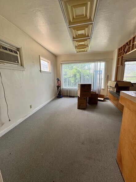 More Photos Of 120 9th Ave N, Buhl Multifamily For Sale