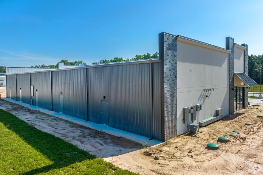 More Photos Of 25131 FM 2978 Rd, Tomball Freestanding For Lease
