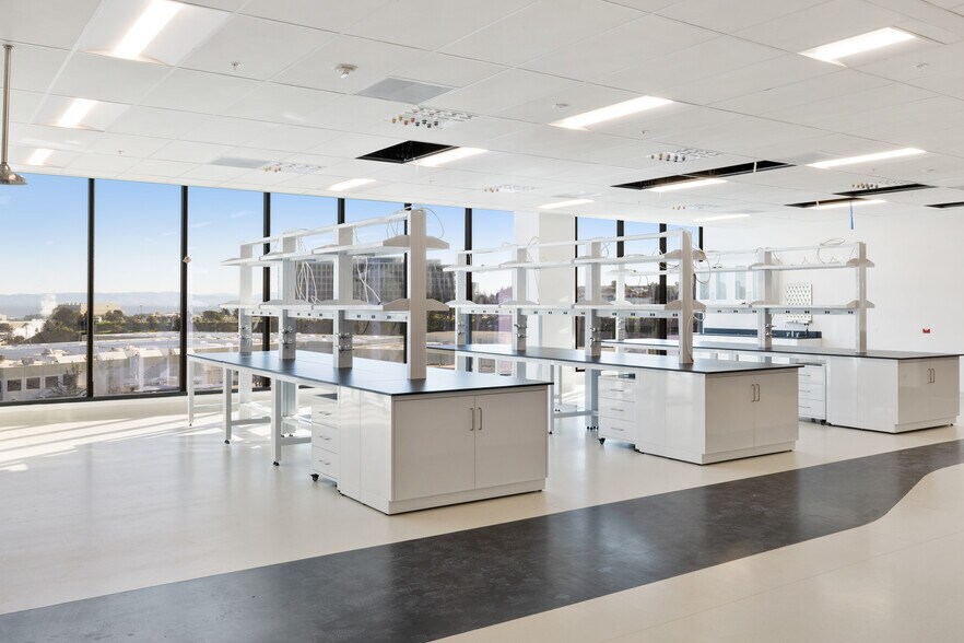 More Photos Of 499 Forbes Blvd, South San Francisco Research And Development For Lease