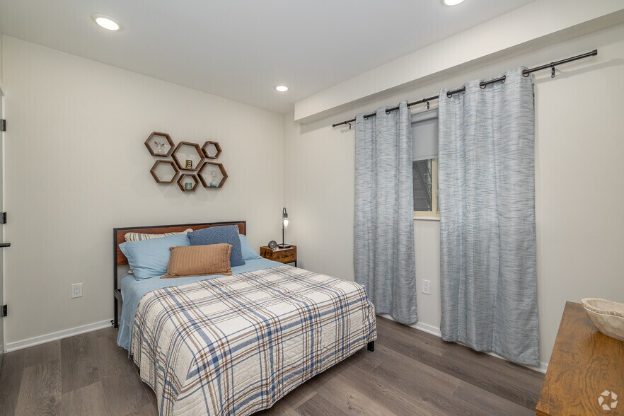 More Photos Of 4415 Chestnut St, Philadelphia Apartments For Lease