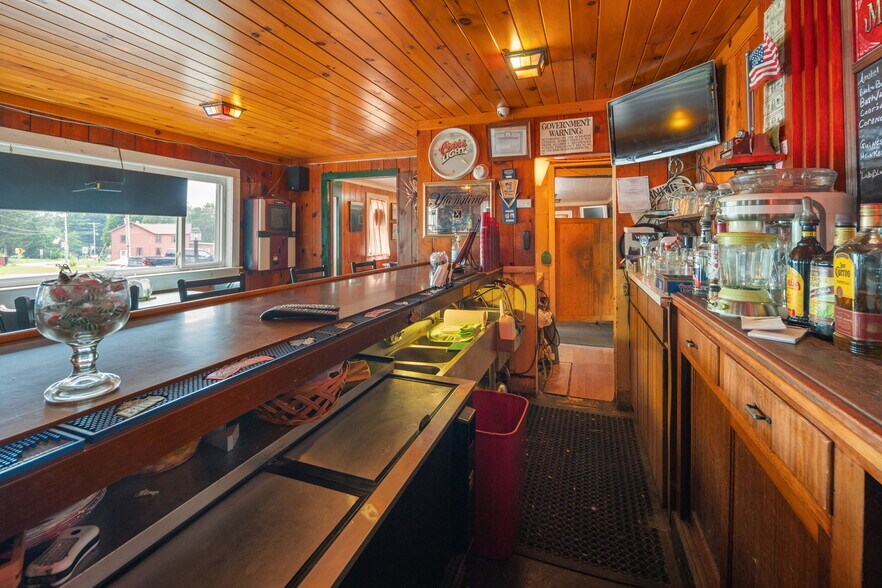 More Photos Of 189 Main St, Cherry Valley Restaurant For Sale