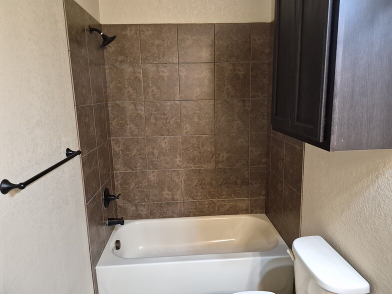 More Photos Of 698 Saengerhalle Rd, New Braunfels Apartments For Sale