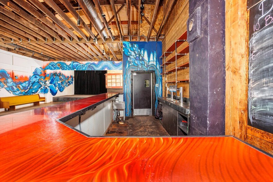 More Photos Of 2314 NE Alberta St, Portland Freestanding For Lease