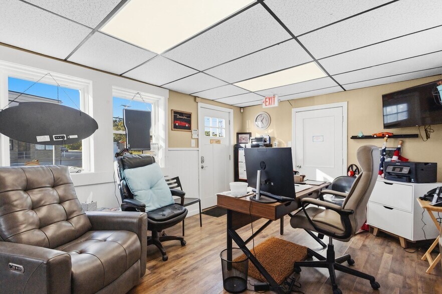 More Photos Of 11 Sheridan St, Dartmouth Industrial For Sale