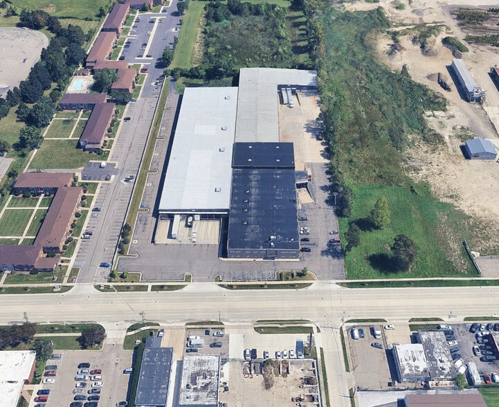 More Photos Of 30450 Little Mack Ave, Roseville Manufacturing For Sale