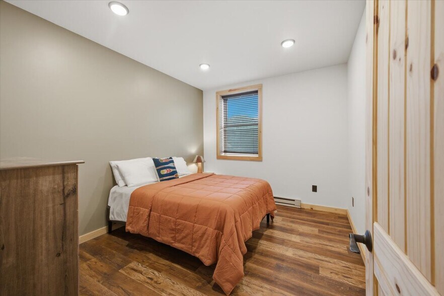 More Photos Of 6275 State Highway 30, Indian Lake Flex For Sale