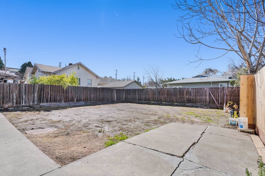 More Photos Of 25-45 W 10th St, Pittsburg Apartments For Sale