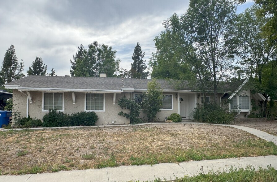 More Photos Of 10811 Amigo Ave, Porter Ranch Specialty For Sale