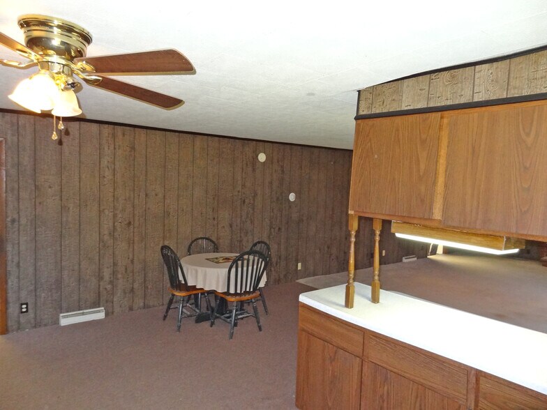 More Photos Of 93 Maple Ave, Morgantown Office For Sale
