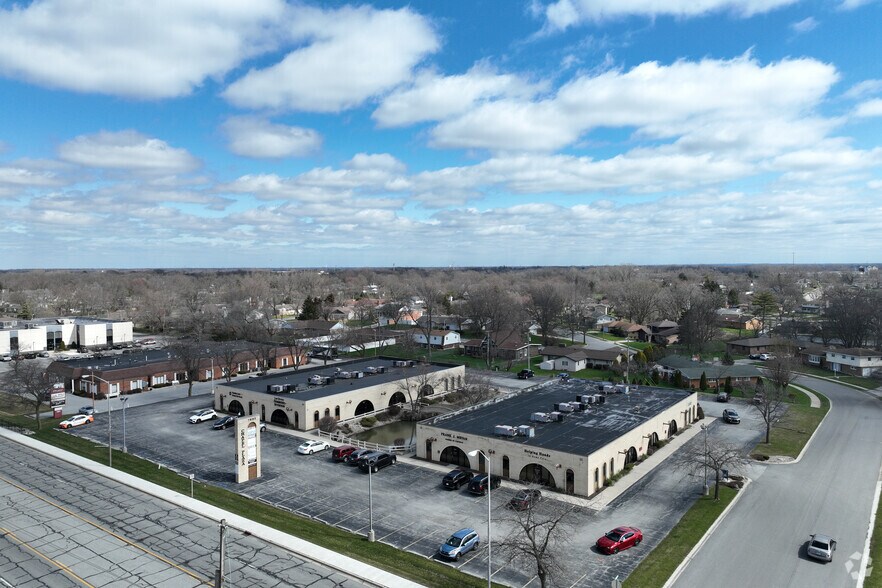 More Photos Of 7895 Broadway St, Merrillville Medical For Lease