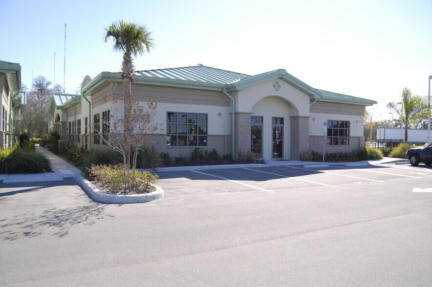 Primary Photo Of 3935 Tampa Rd, Oldsmar Loft Creative Space For Lease