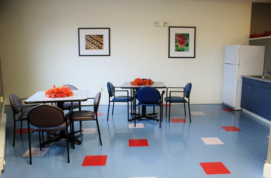 More Photos Of 31-39 Main St, Littleton General Retail For Lease