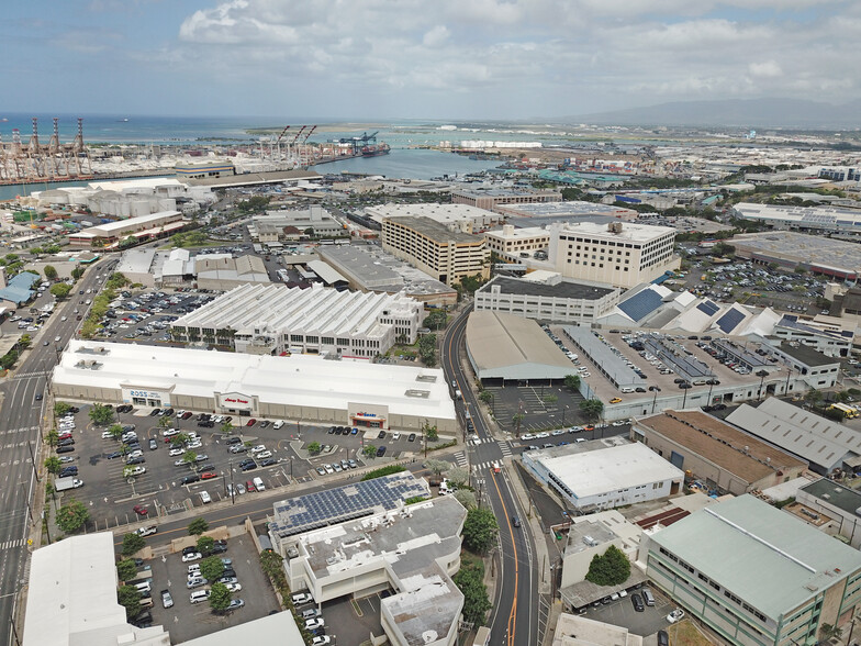 More Photos Of 501 Sumner St, Honolulu Warehouse For Sale