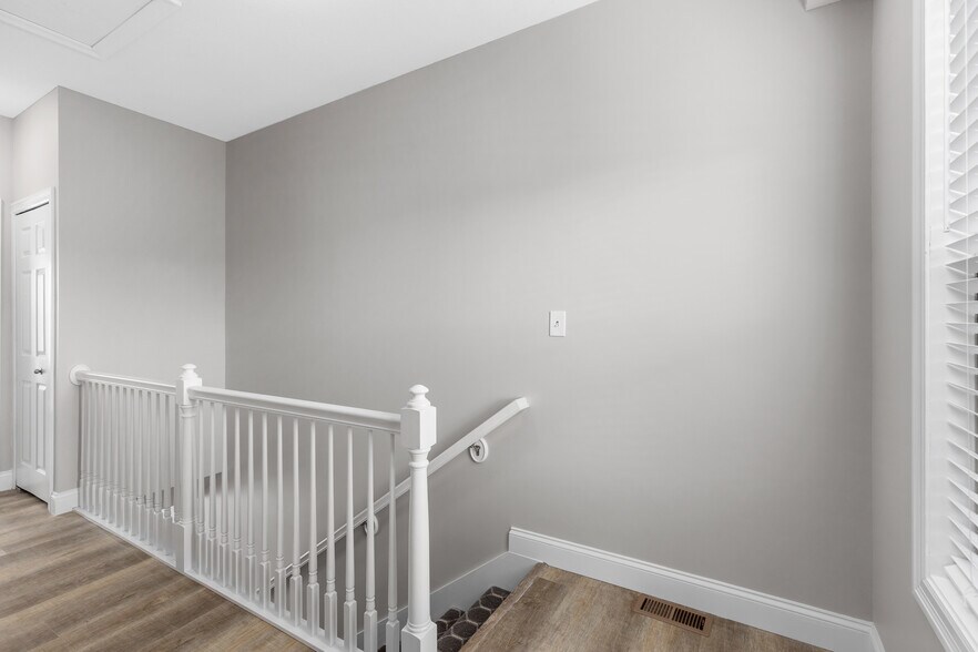 More Photos Of 238 W Wellspring Way, Saint Charles Apartments For Sale