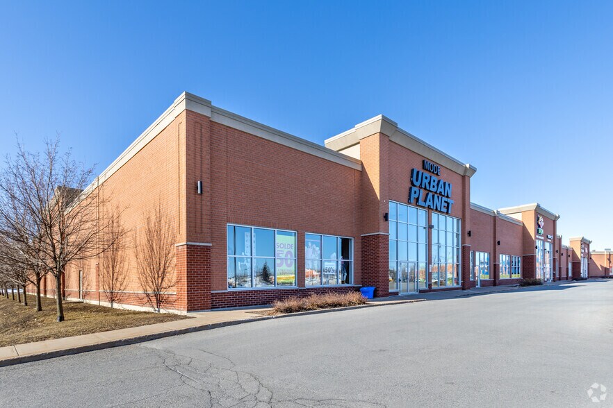 More Photos Of 1011-1195 BOUL St-Bruno, St-Bruno-de-Montarville Unknown For Lease