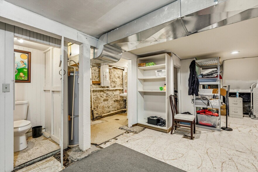 More Photos Of 340 NW 7th St, Corvallis Office Residential For Sale