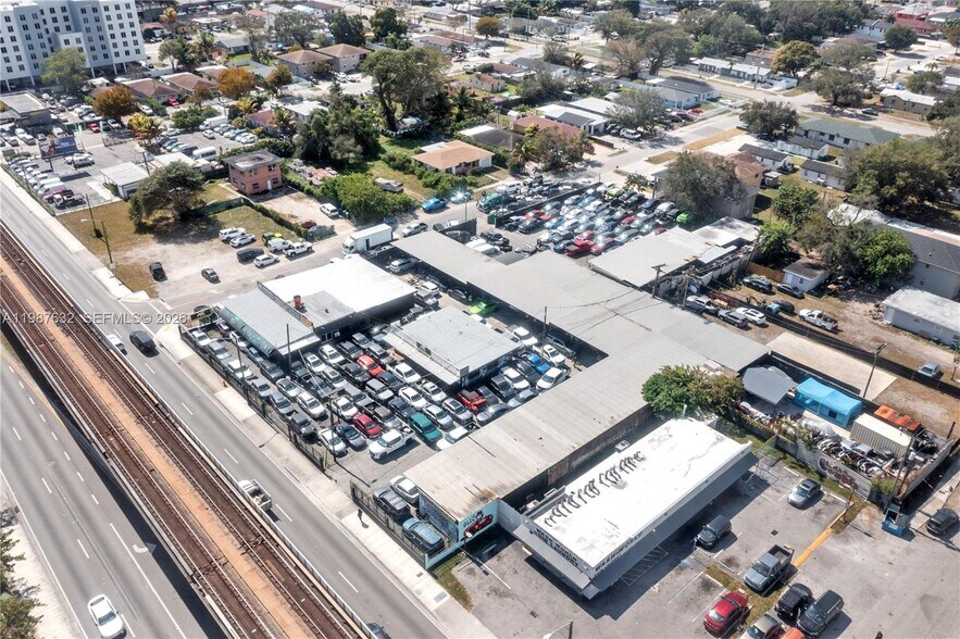 More Photos Of 5700 NW 27th Ave, Miami Auto Repair For Sale
