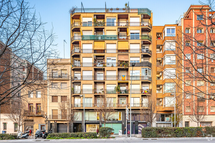 Primary Photo Of 133 Avinguda Meridiana, Barcelona Apartments For Sale