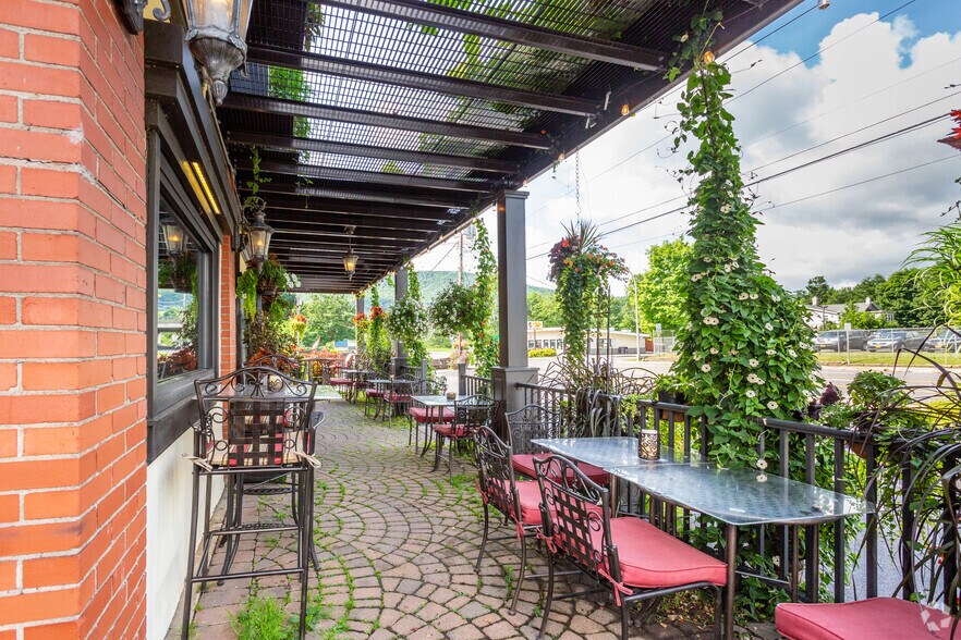 More Photos Of 26 Main St, Oneonta Restaurant For Sale