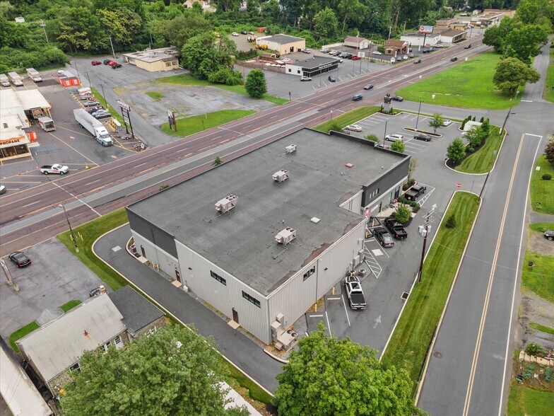 More Photos Of 2395 Lancaster Pike, Reading Coworking Space