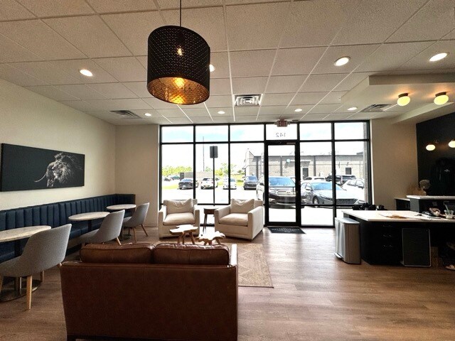 More Photos Of 142 SW 134th St, Oklahoma City Office For Lease