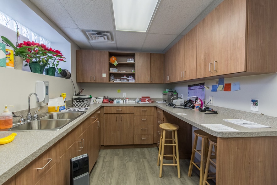 More Photos Of 2924 Main St, Buffalo Storefront Retail Office For Sale