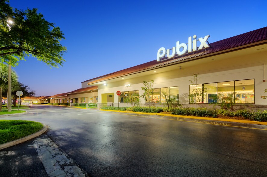 More Photos Of 100-352 S Flamingo Rd, Pembroke Pines General Retail For Lease