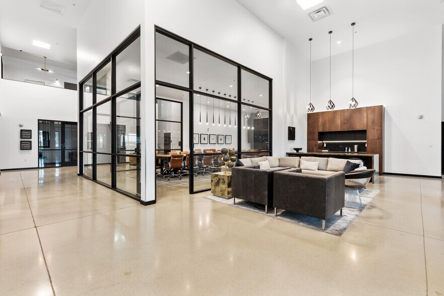 More Photos Of 1278-1296 Sandhill Rd, Orem Office For Sale