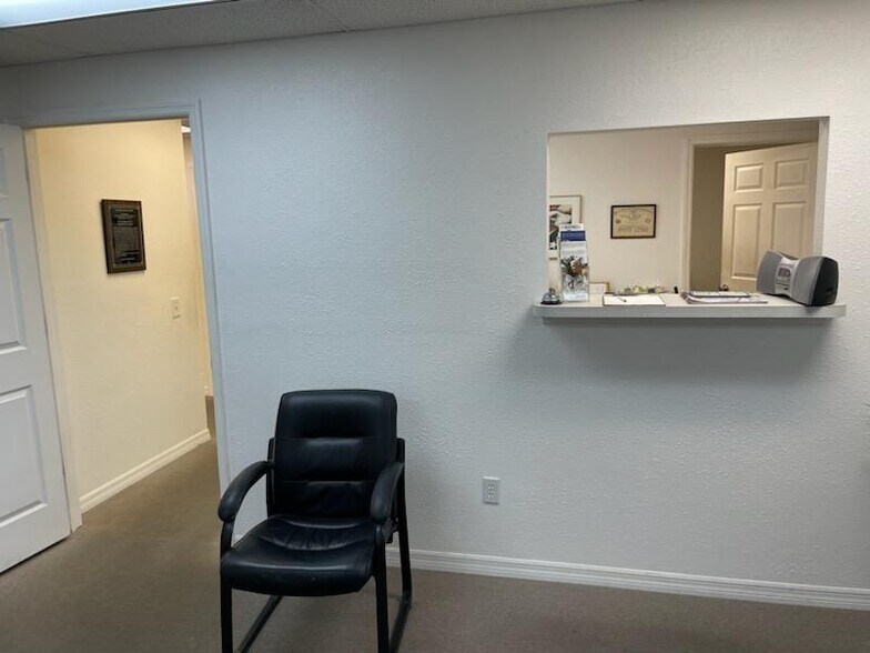 More Photos Of 343 W Central Ave, Lake Wales Office Residential For Lease